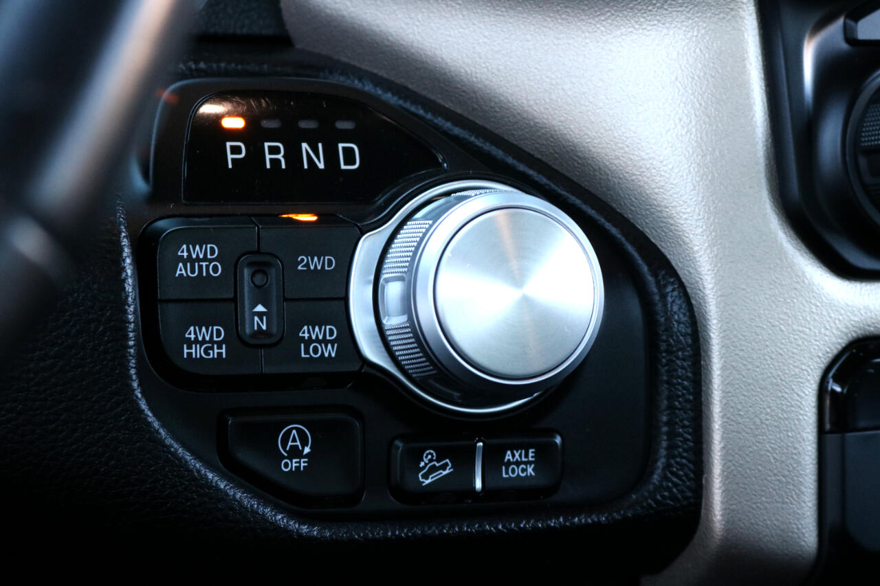 RAM 1500 Laramie Crew Cab SWB 4WD 2022