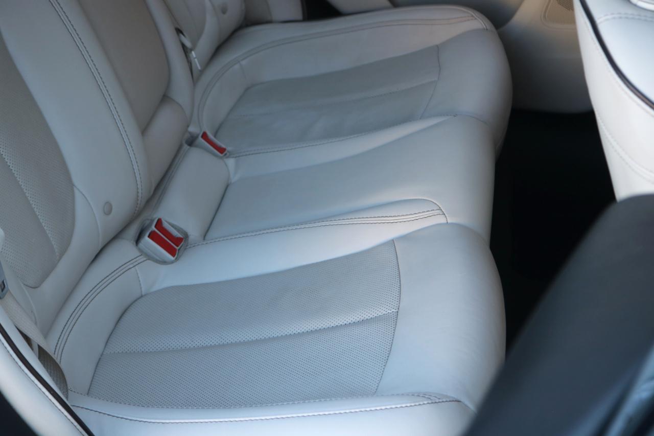 Chrysler 200 C 4D Sedan 2015