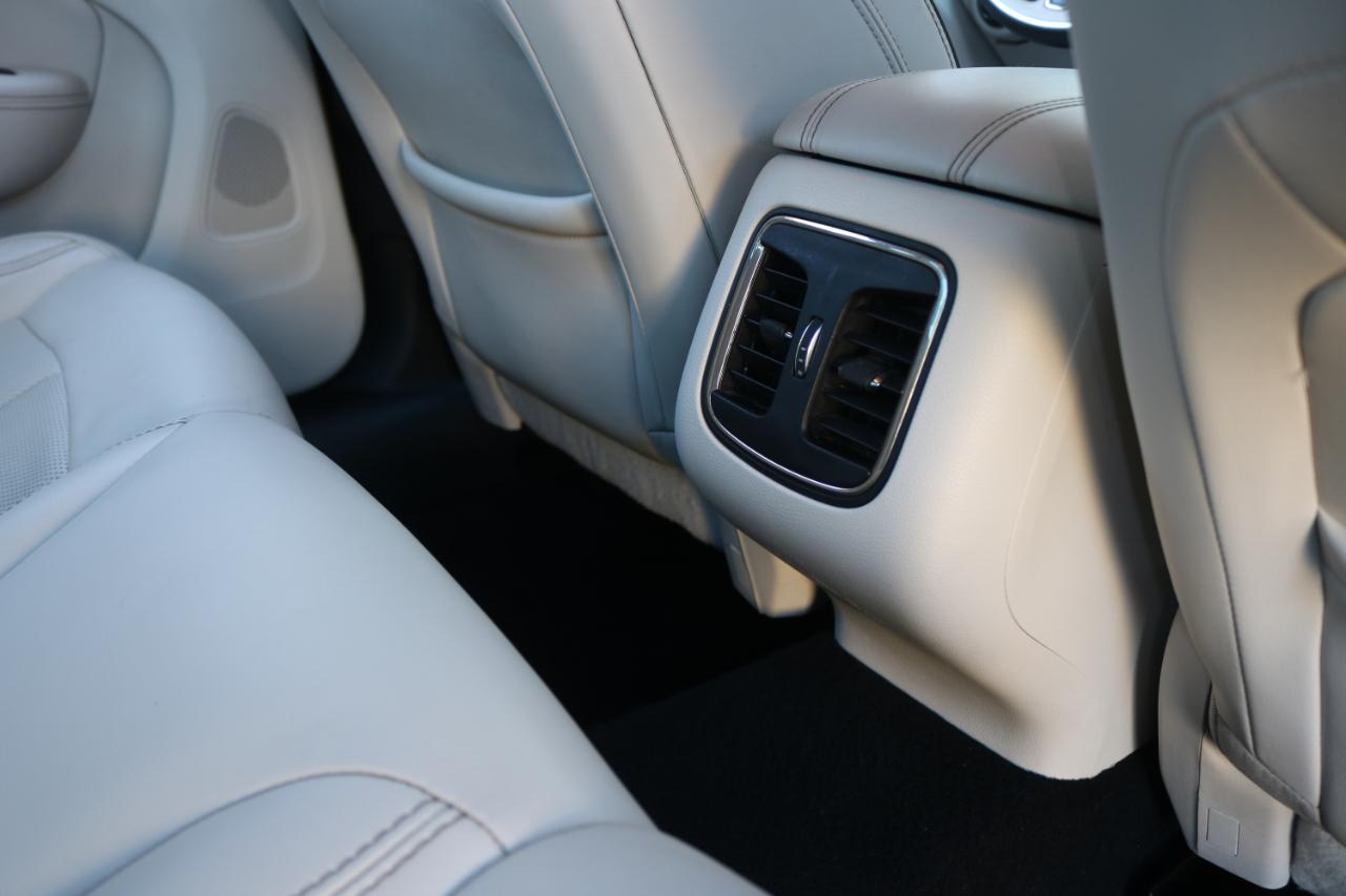 Chrysler 200 C 4D Sedan 2015