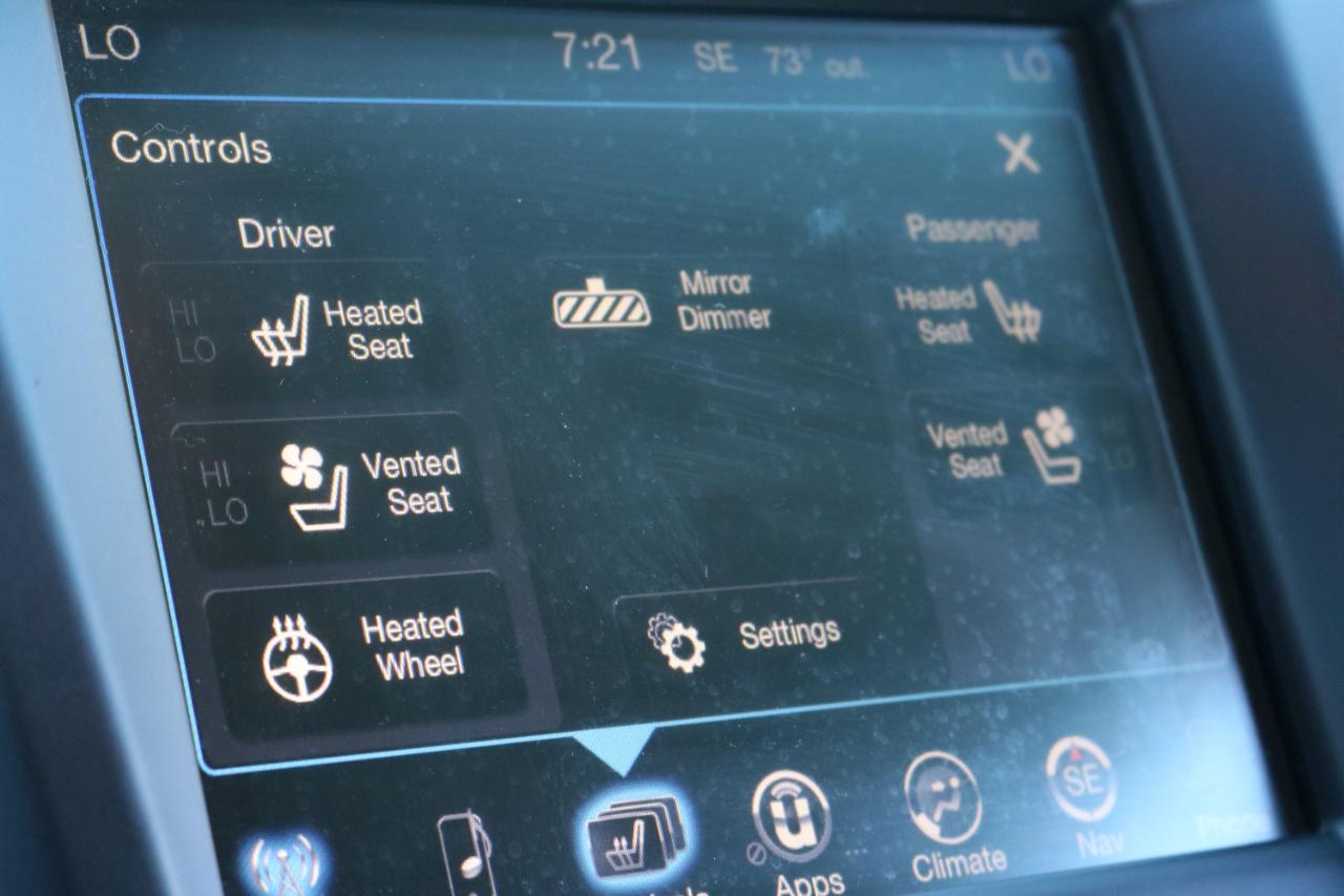 Chrysler 200 C 4D Sedan 2015