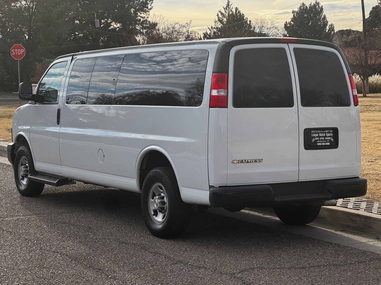 Chevrolet Express LS 3500 Extended 2023