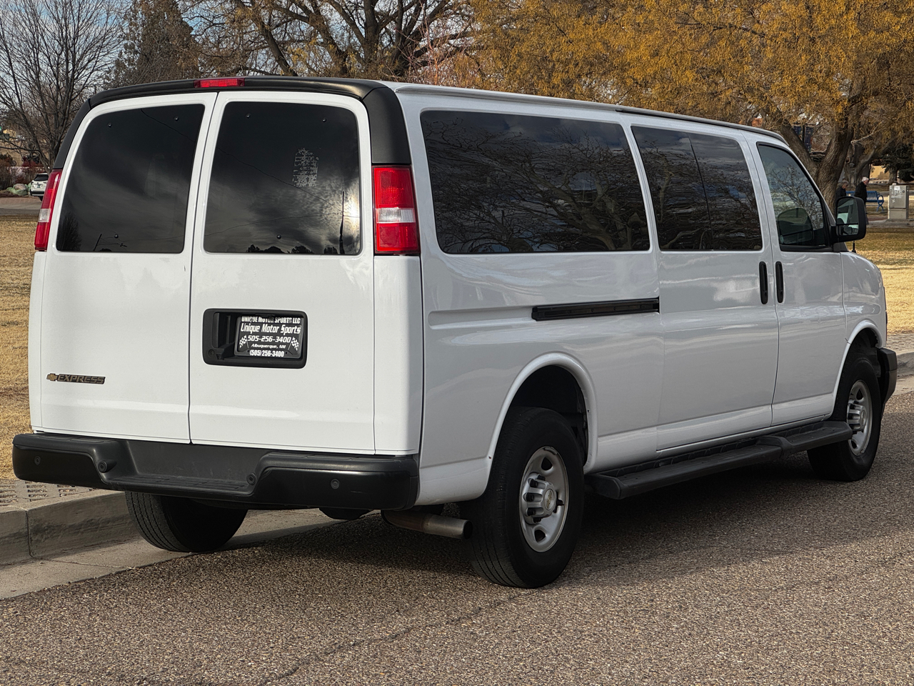 Chevrolet Express LS 3500 Extended 2023