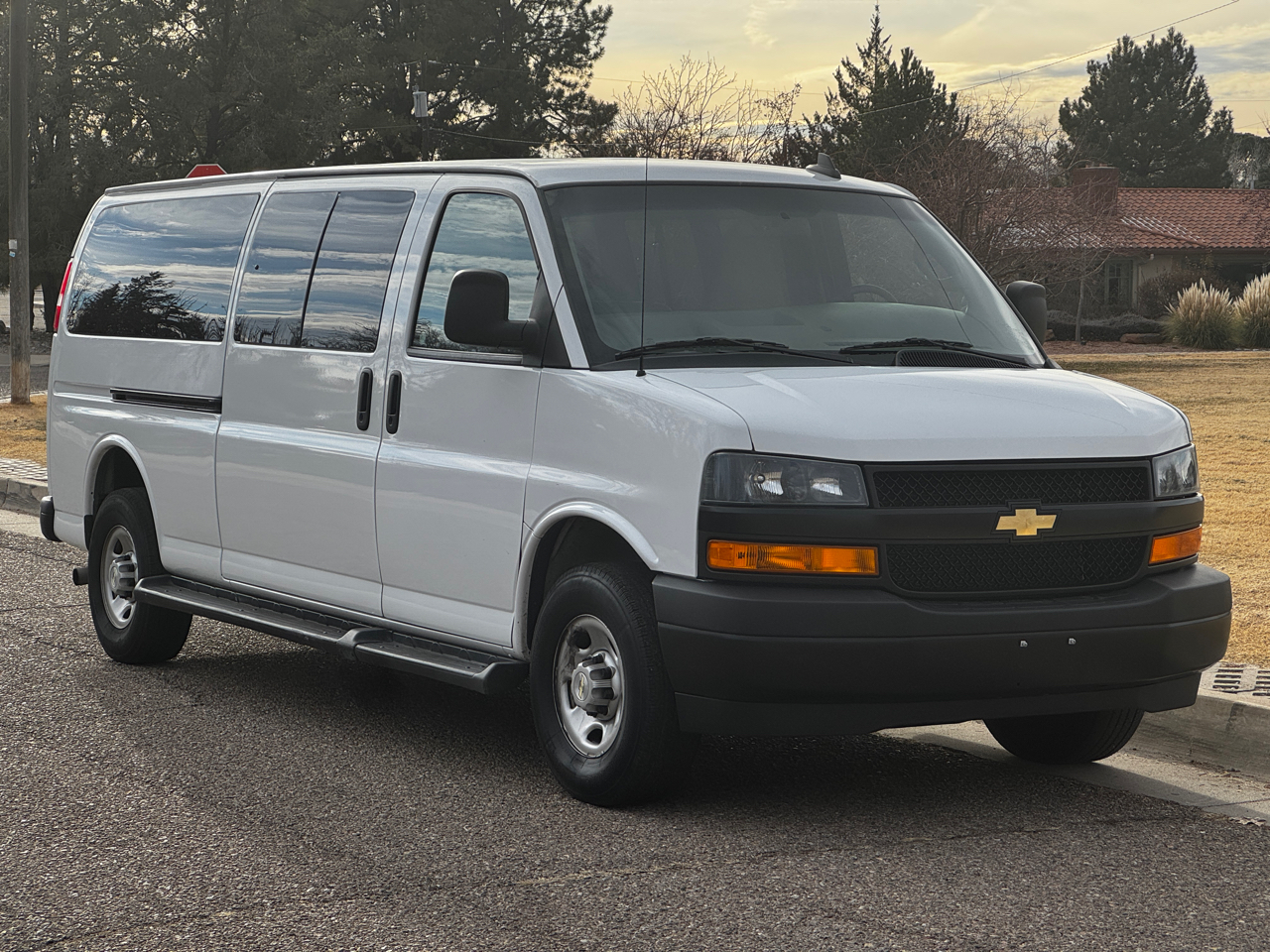 Chevrolet Express LS 3500 Extended 2023