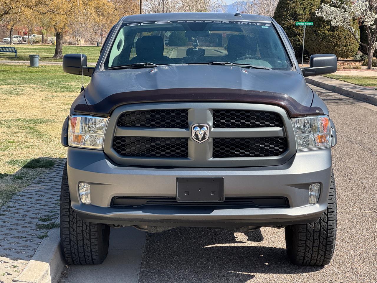 RAM 1500 Tradesman Crew Cab SWB 4WD 2018
