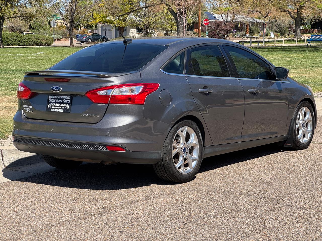 Ford Focus Titanium Sedan 2014