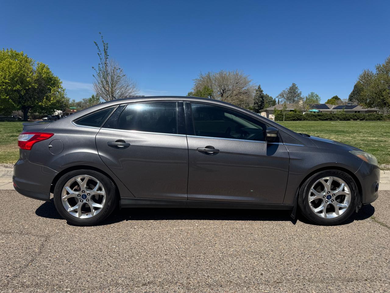 Ford Focus Titanium Sedan 2014