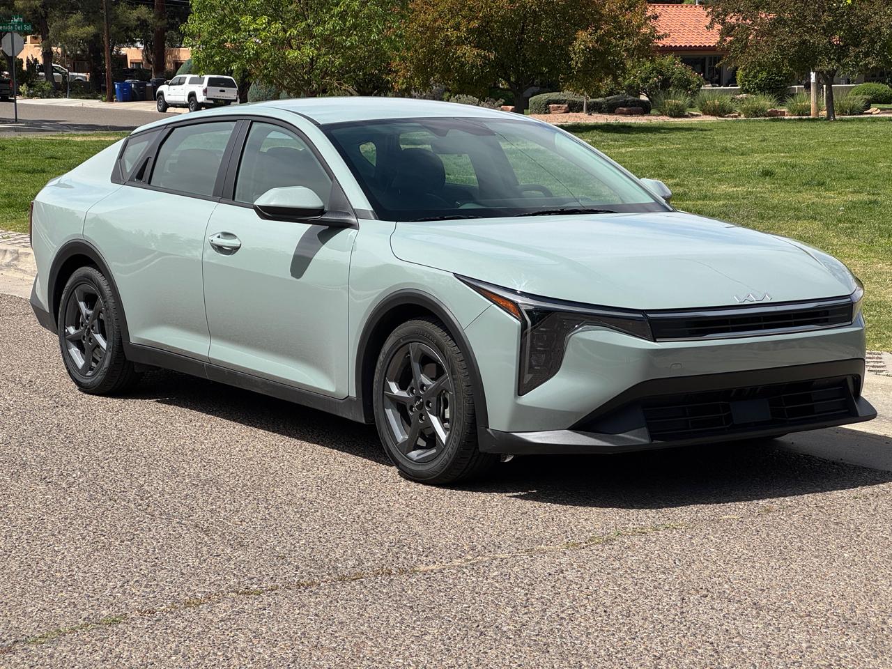 Kia K4 LXS 2025
