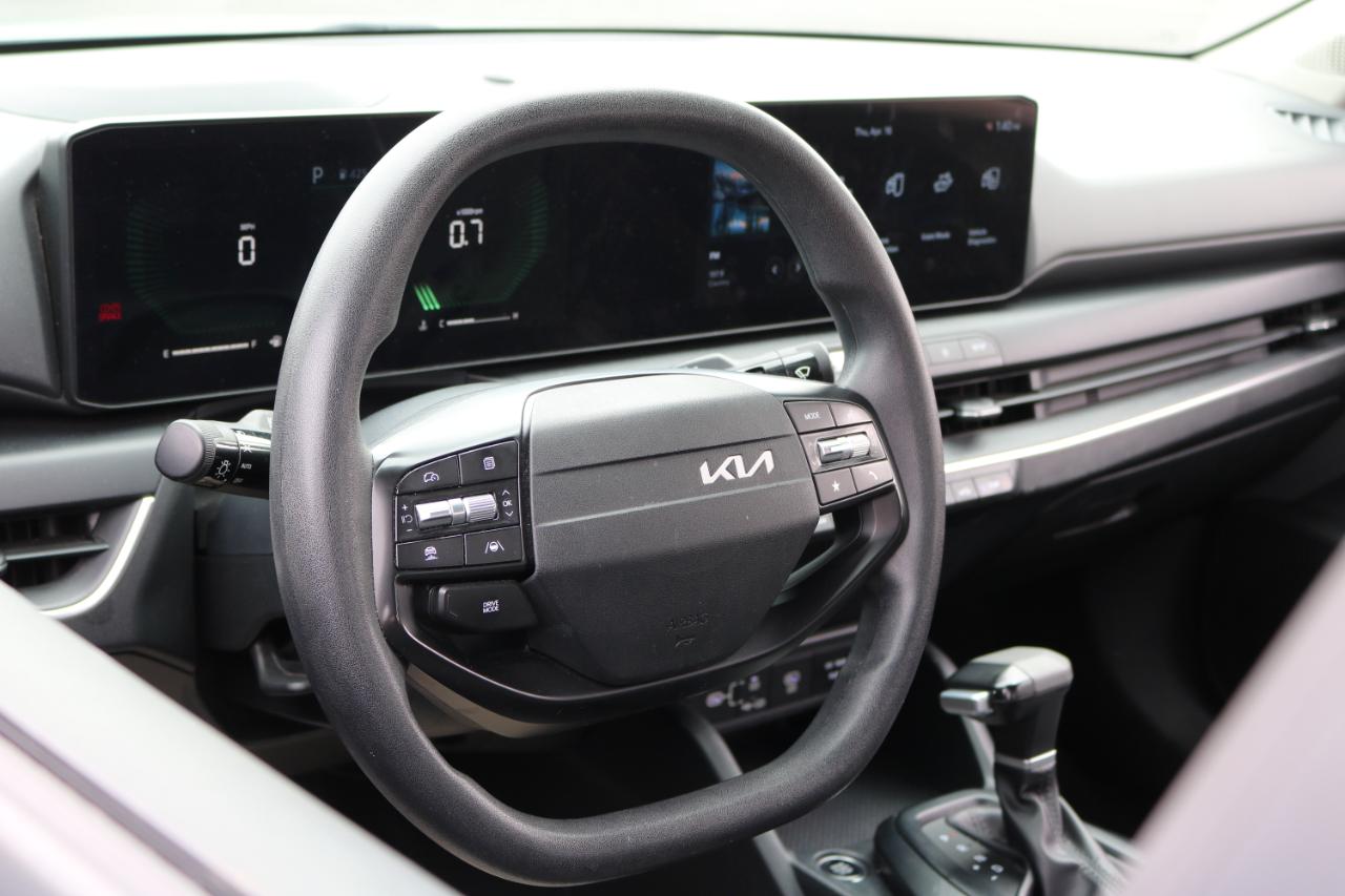 Kia K4 LXS 2025