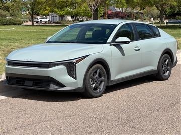 2025 Kia K4 LXS