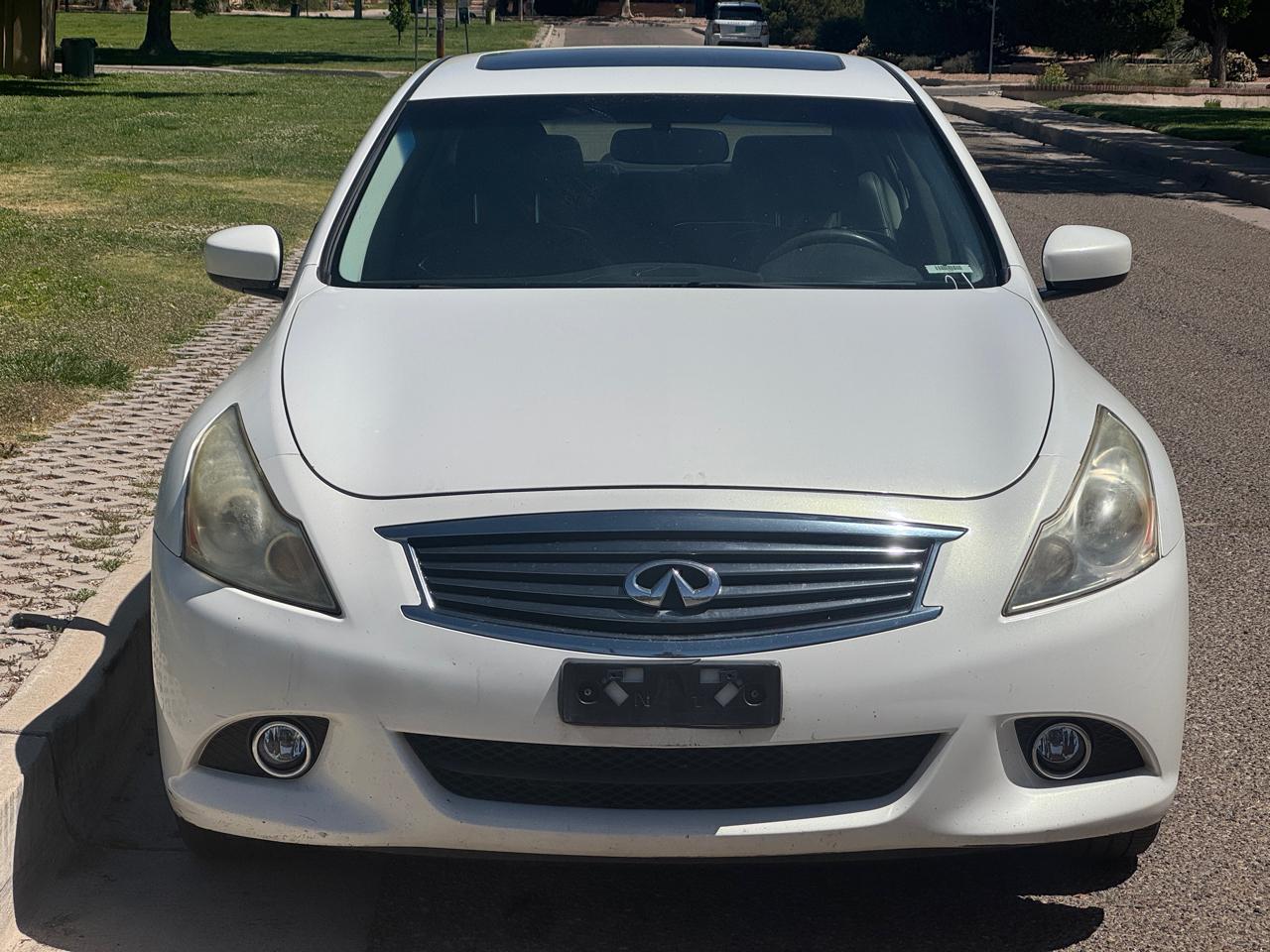 Infiniti G37X With Navigation  2012