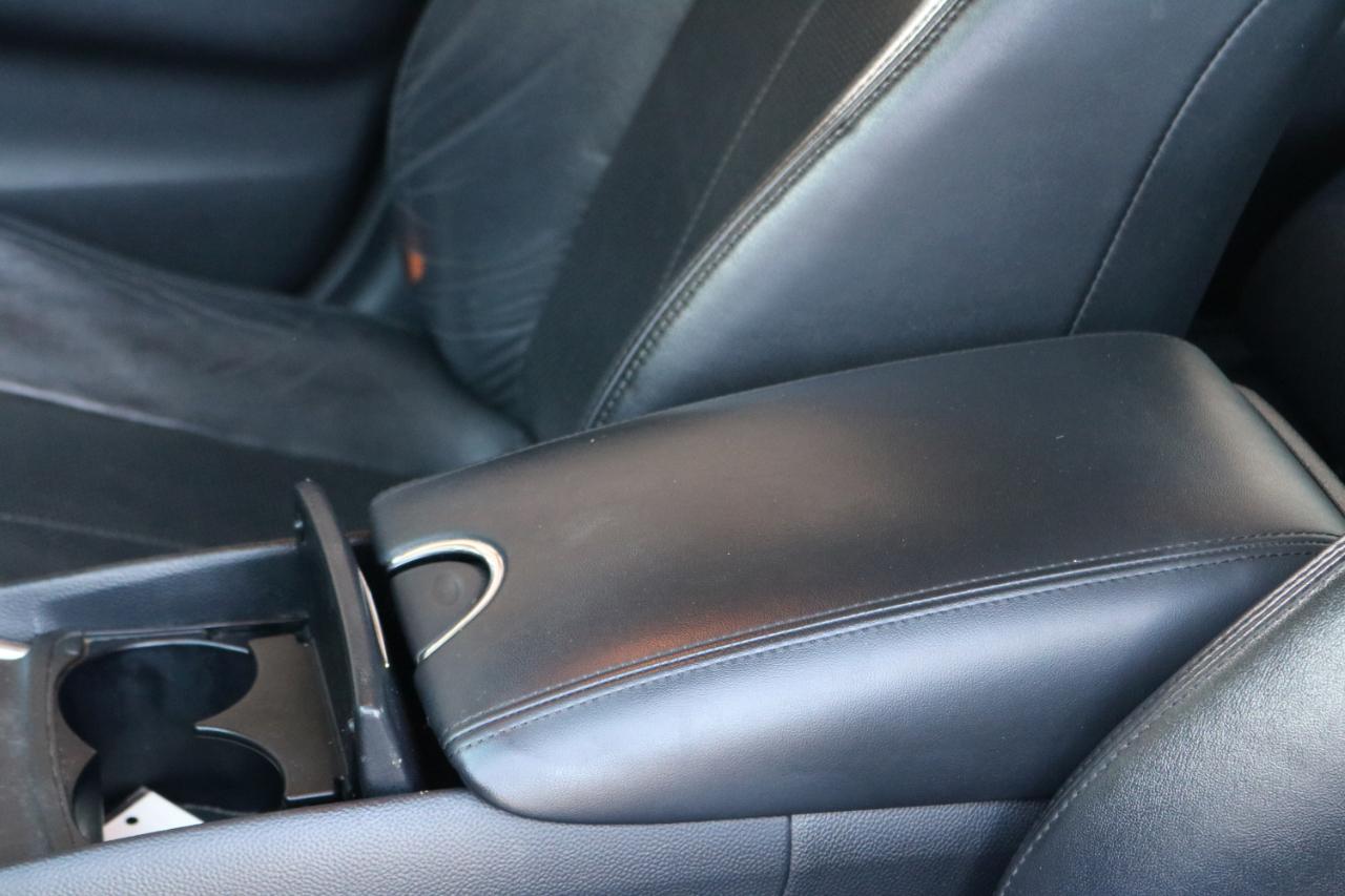 Infiniti G37X With Navigation  2012