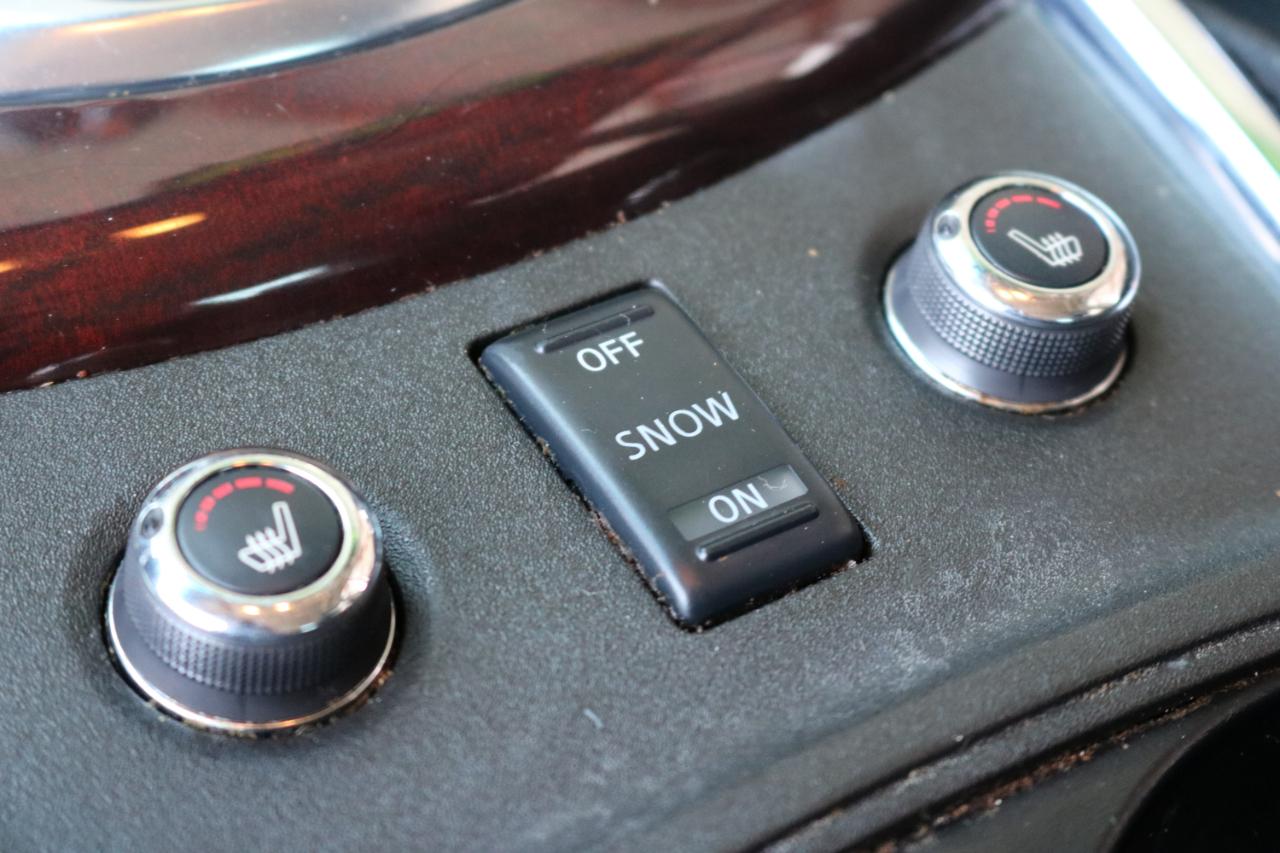 Infiniti G37X With Navigation  2012