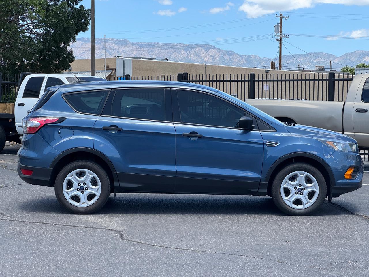 Ford Escape S FWD 2018