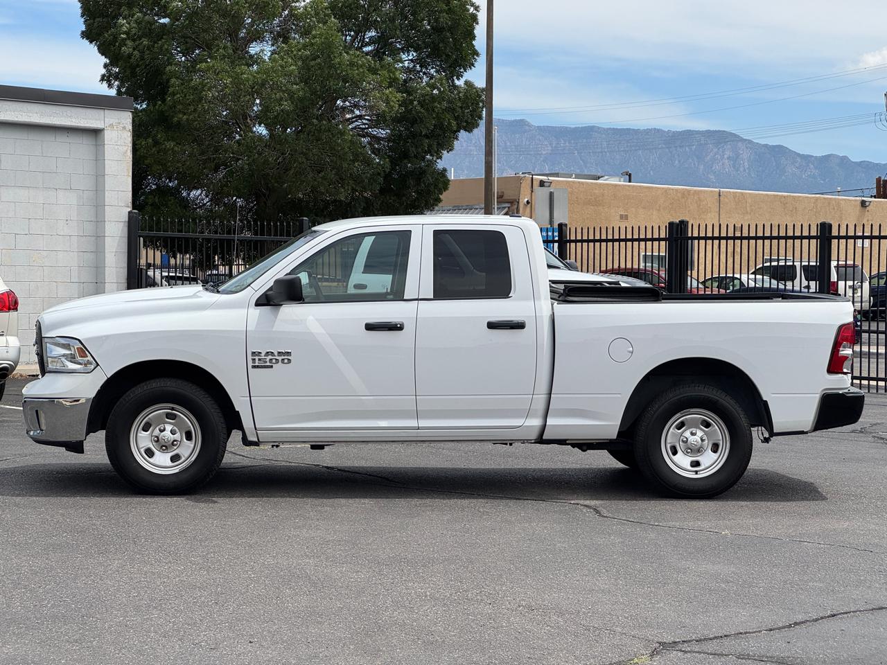 RAM 1500 Classic Tradesman Quad Cab 4WD 2019