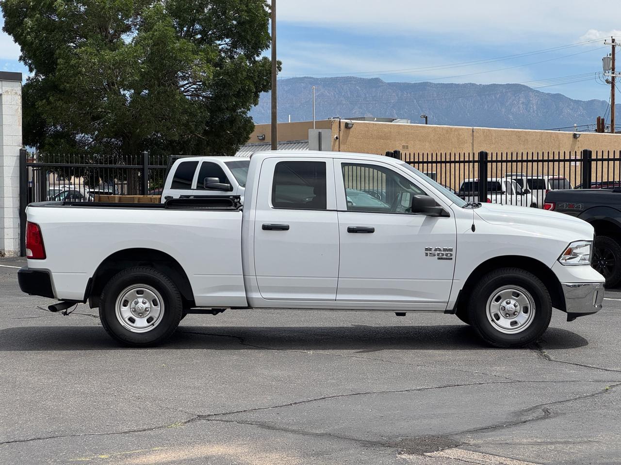 RAM 1500 Classic Tradesman Quad Cab 4WD 2019