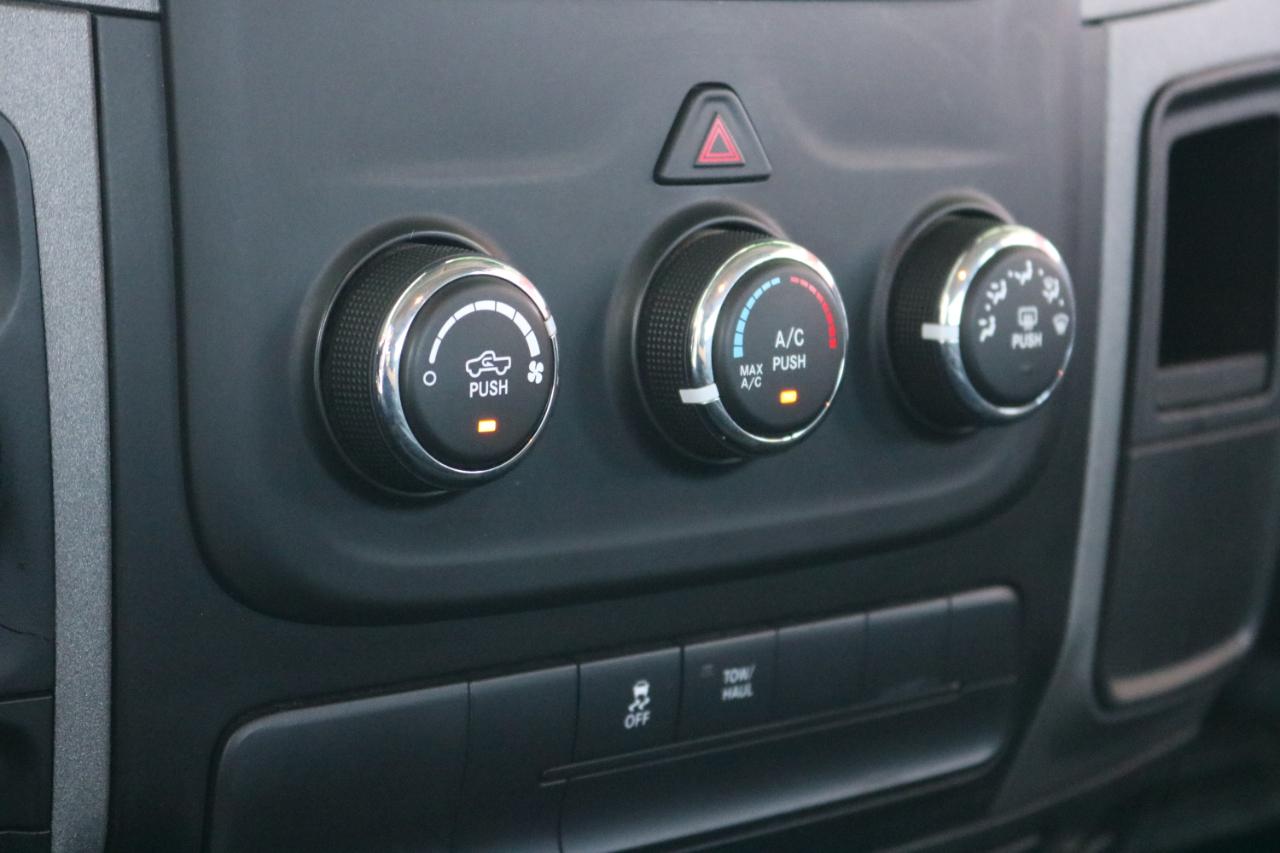 RAM 1500 Classic Tradesman Quad Cab 4WD 2019