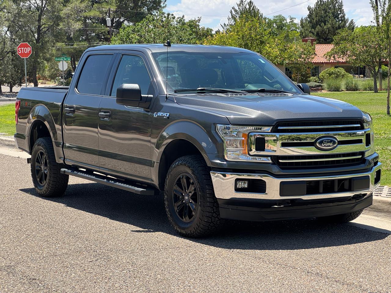 Ford F-150 SuperCrew Crew Cab 139" XLT 4WD 2020