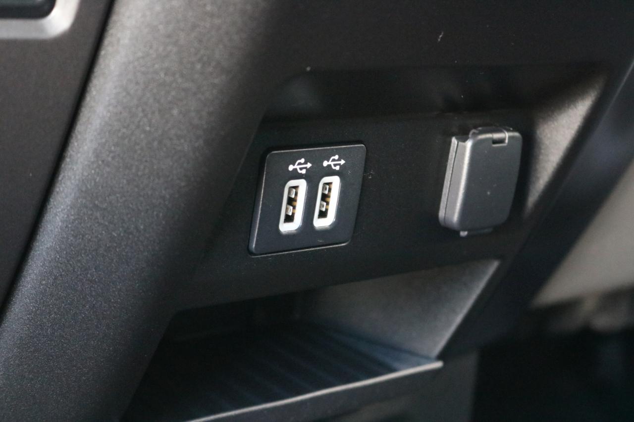 Ford F-150 SuperCrew Crew Cab 139" XLT 4WD 2020
