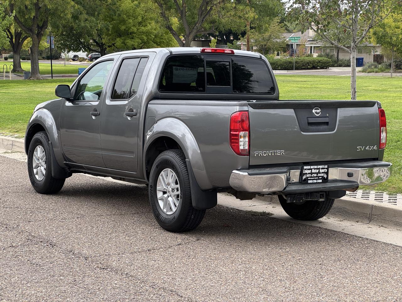 Nissan Frontier SV Crew Cab 4WD 2017