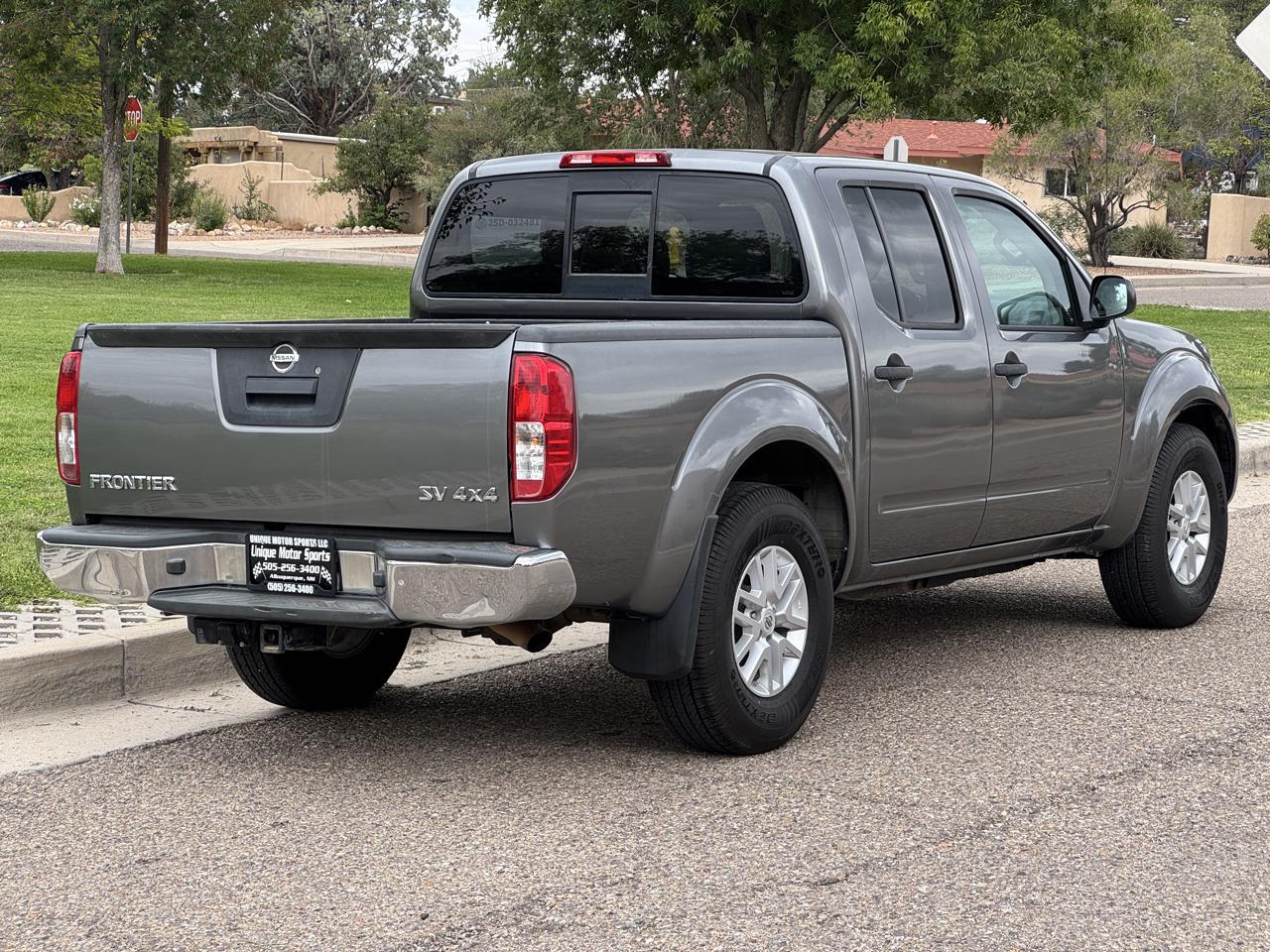 Nissan Frontier SV Crew Cab 4WD 2017