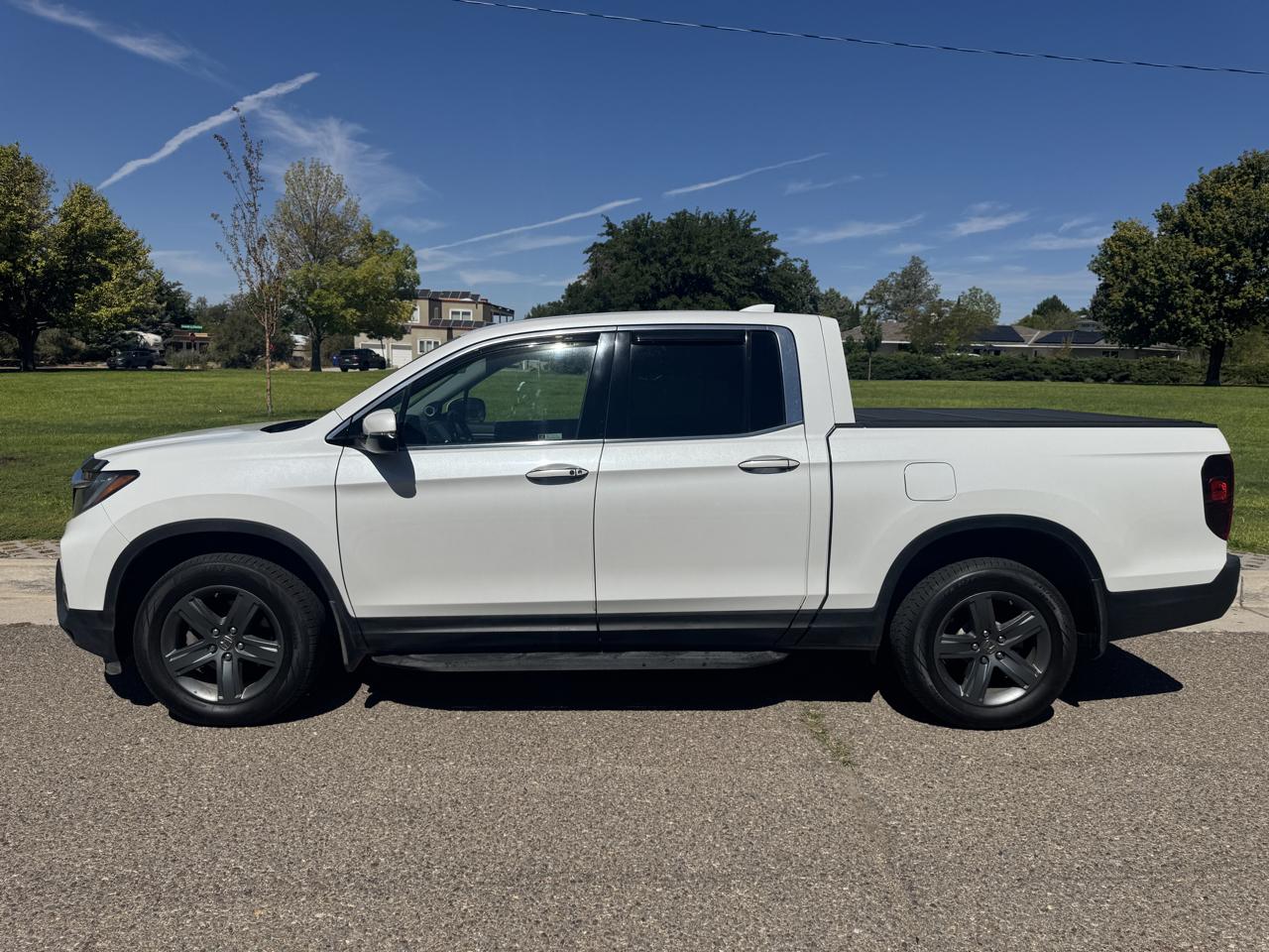 Honda Ridgeline photo 2