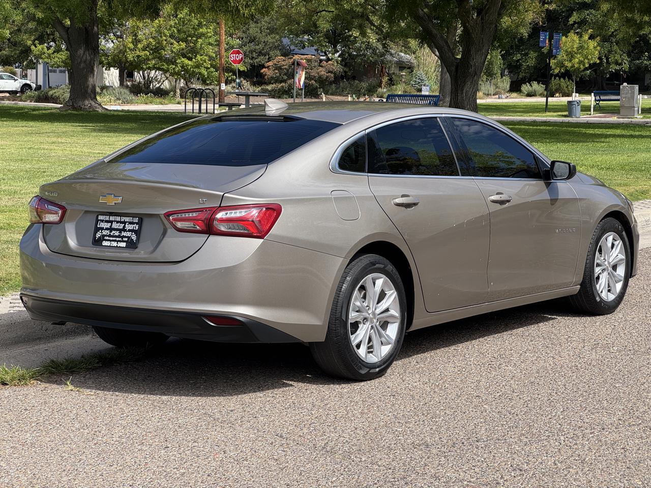 Chevrolet Malibu photo 4