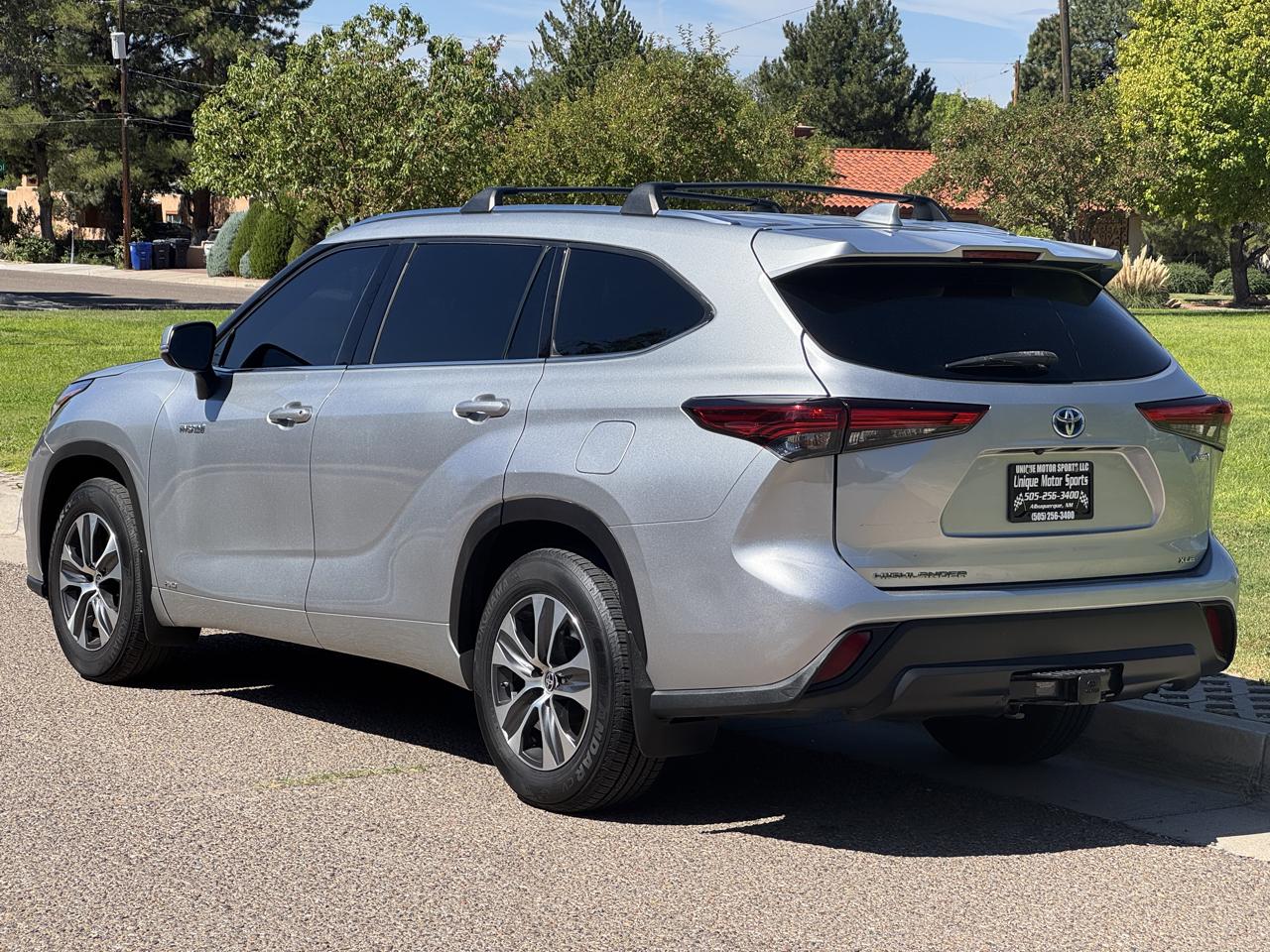 Toyota Highlander Hybrid XLE AWD 2020