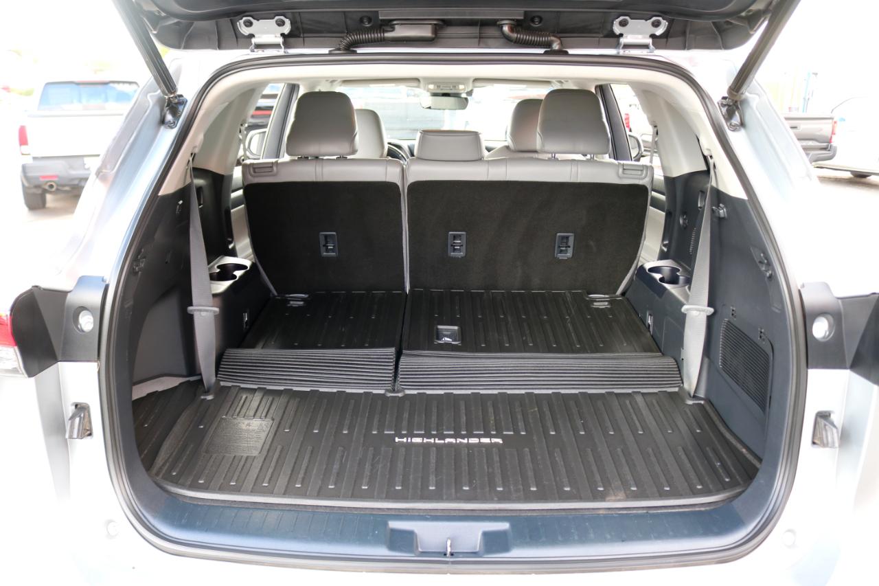 Toyota Highlander photo 12
