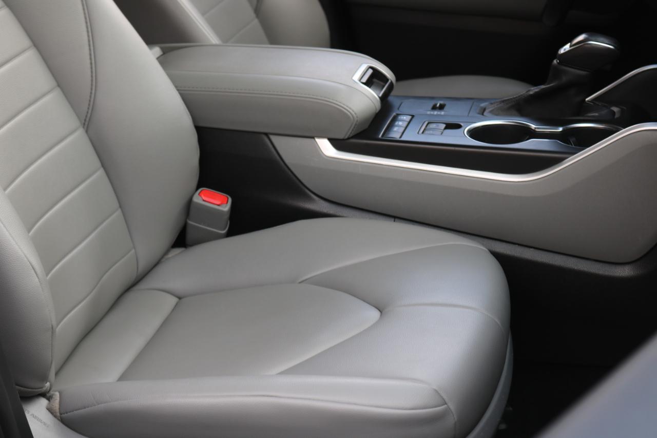 Toyota Highlander photo 14