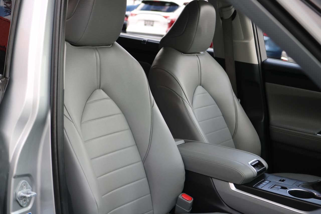 Toyota Highlander photo 15