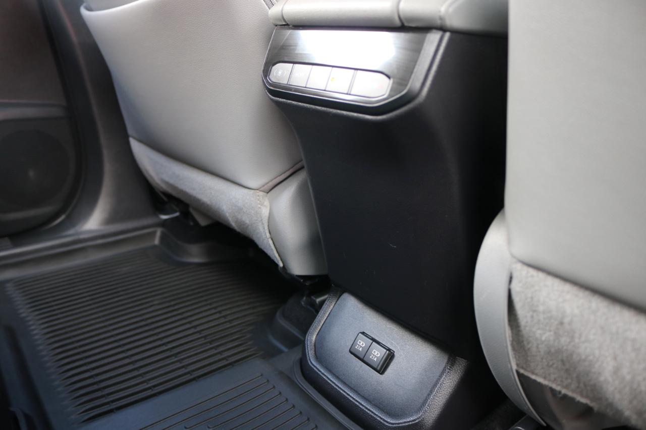 Toyota Highlander photo 21