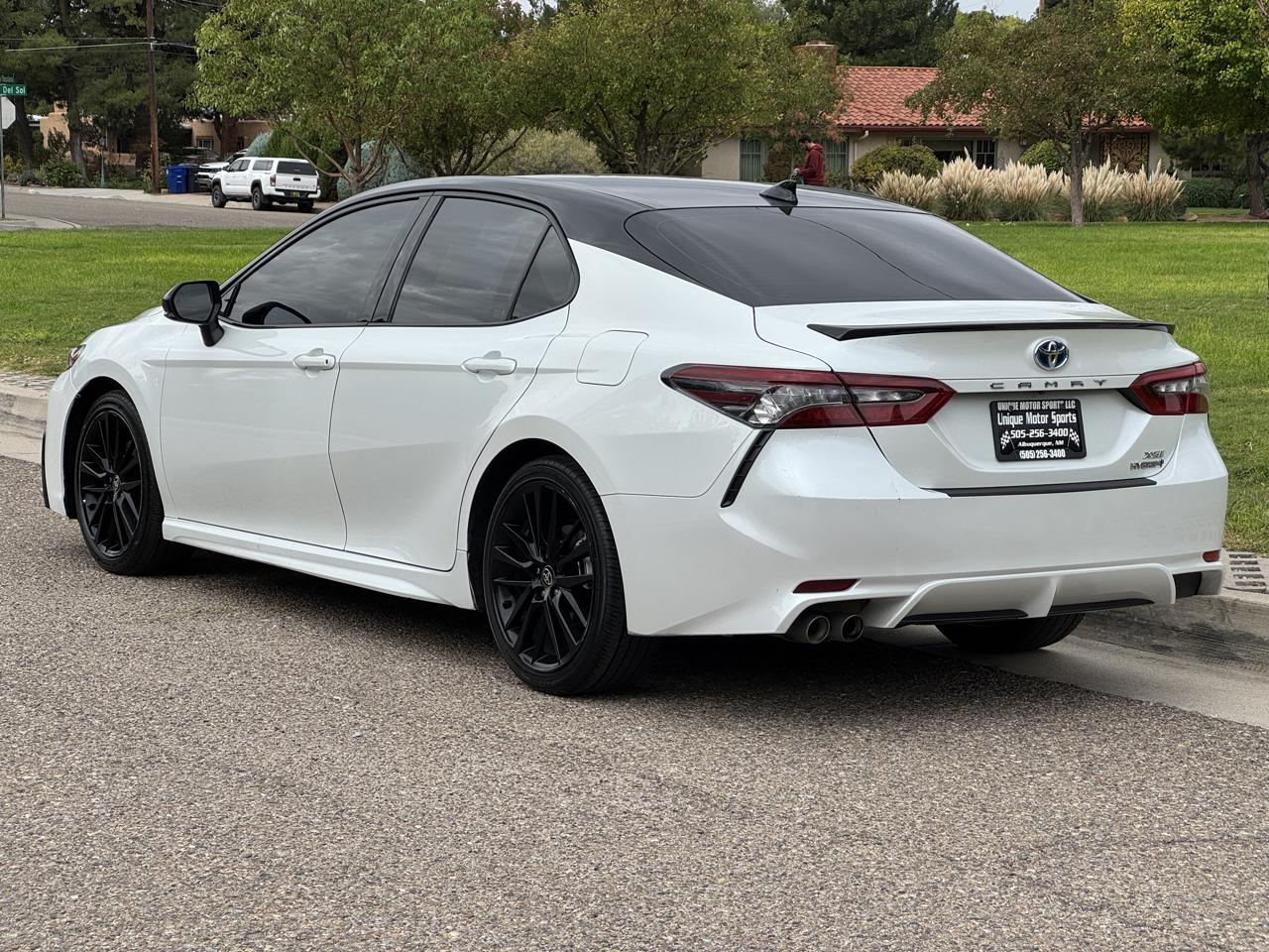 Toyota Camry photo 3