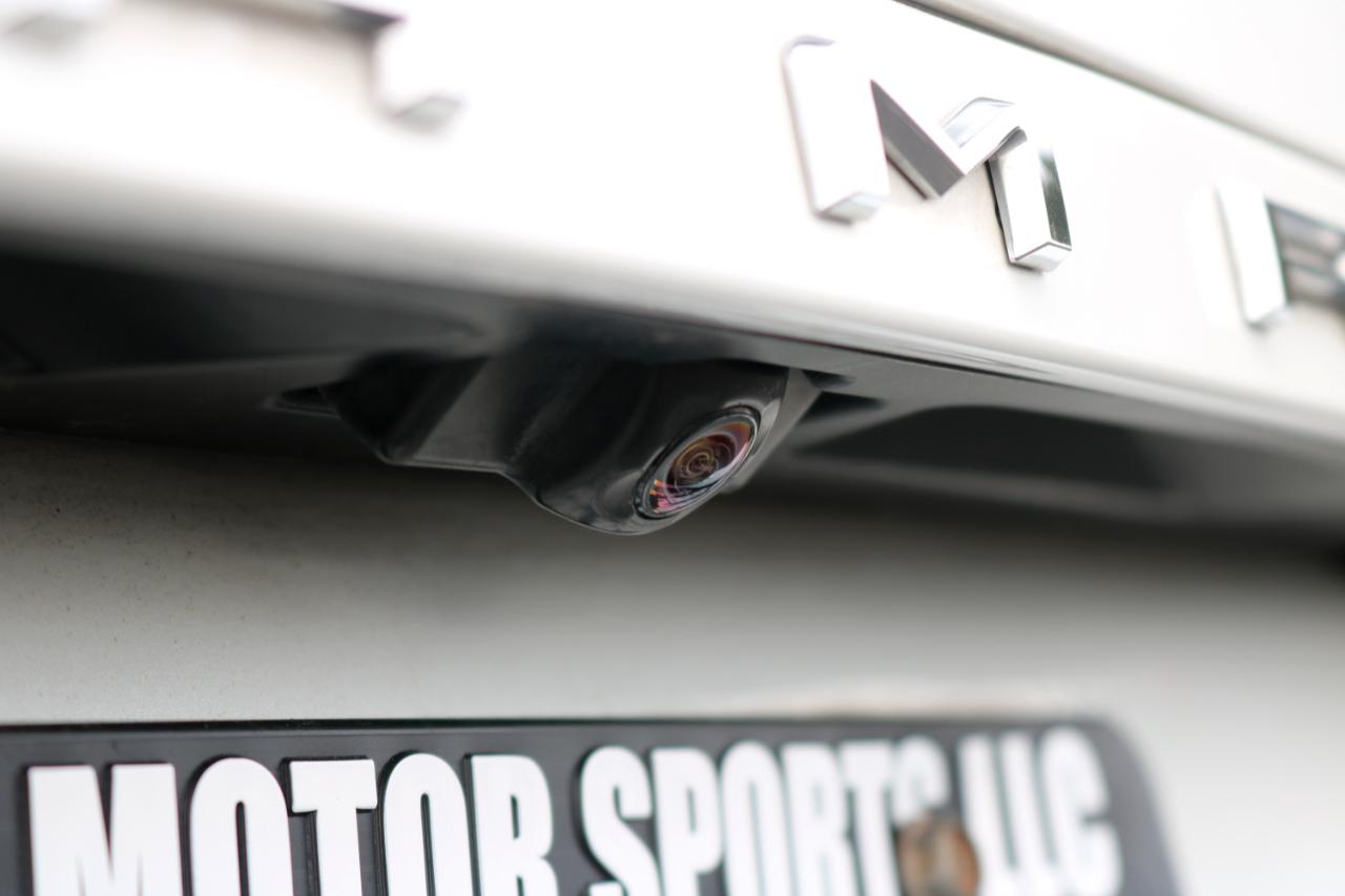 Toyota Camry photo 10
