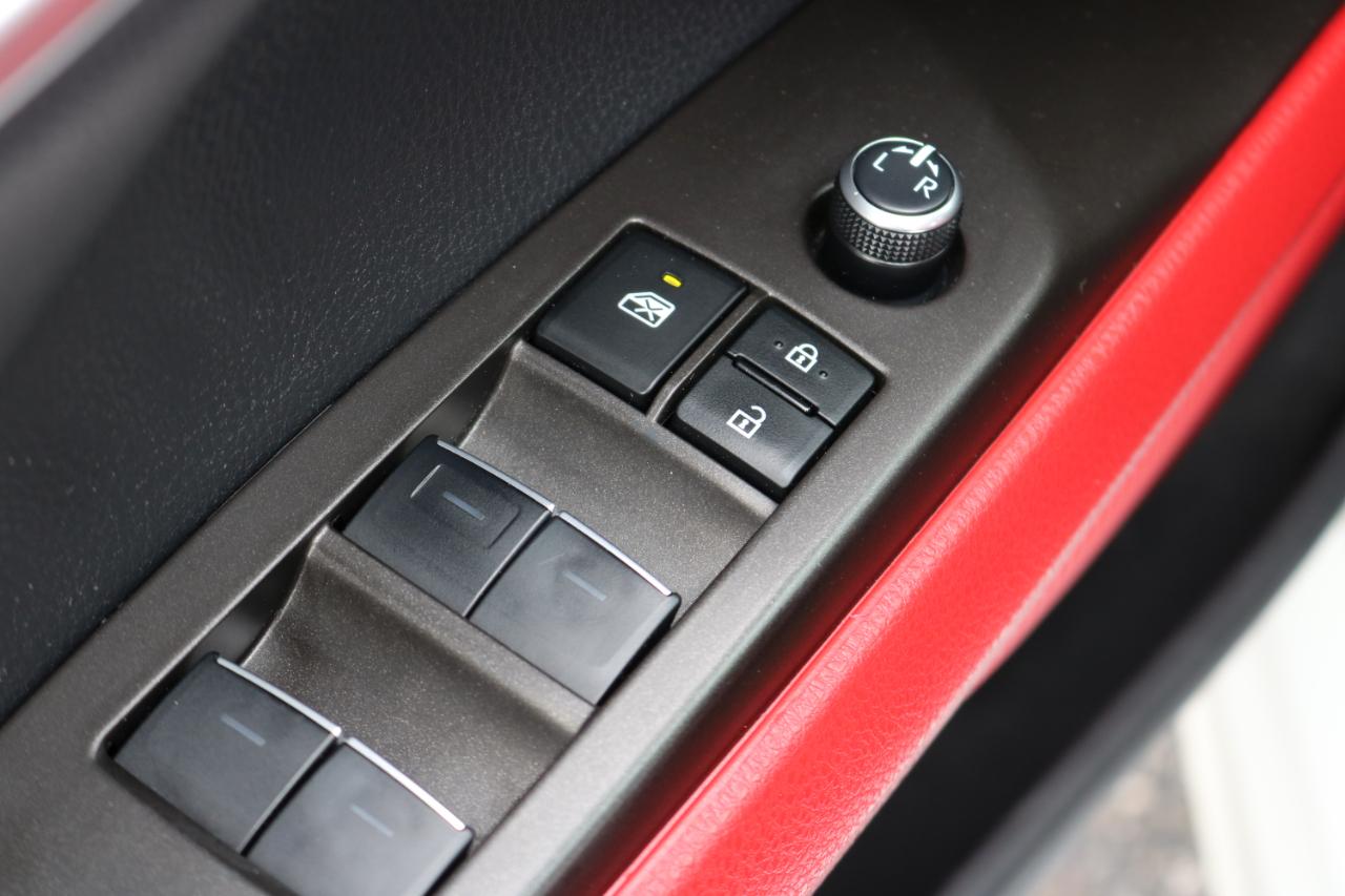 Toyota Camry photo 19