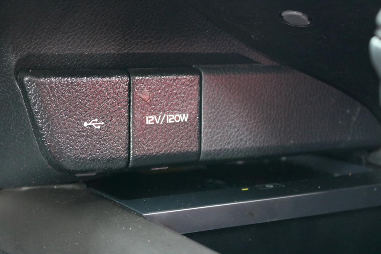Toyota Camry photo 26
