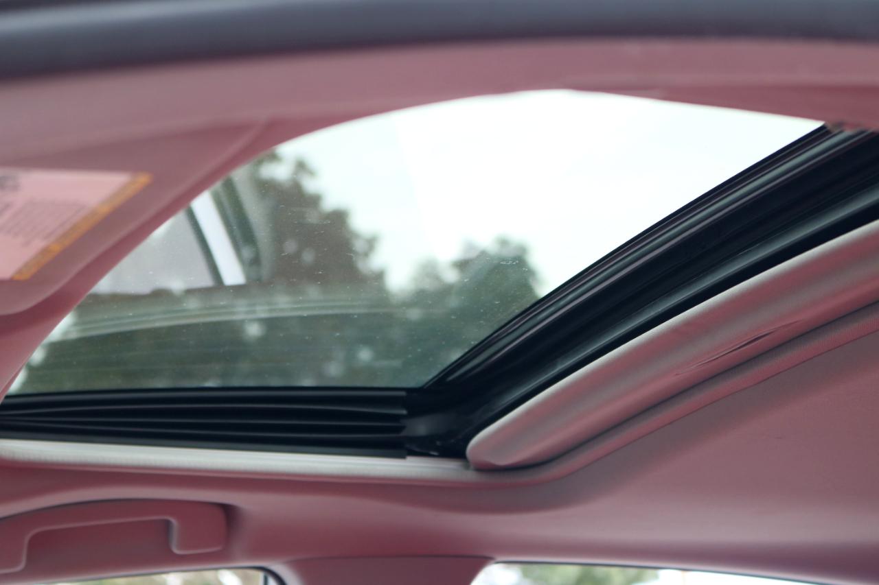 Toyota Camry photo 31