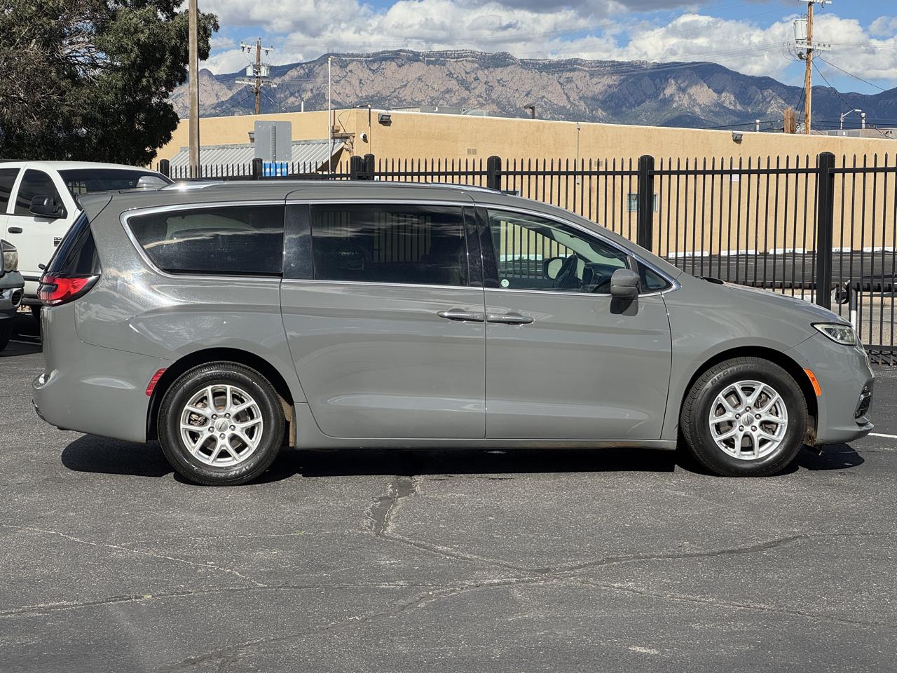 Chrysler Pacifica Touring-L 2021