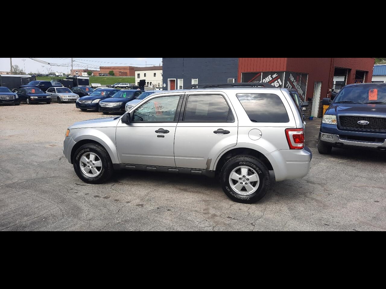 Ford Escape 4WD 4dr XLT 2010