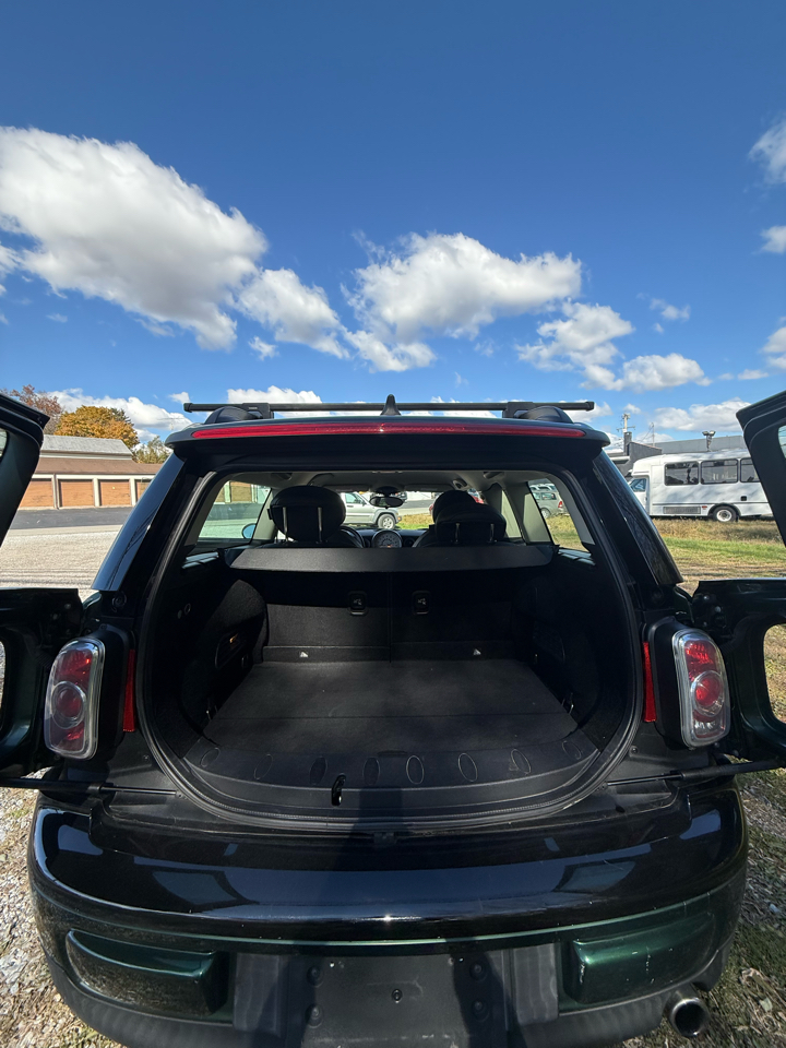 MINI Cooper Clubman 2dr Cpe 2011 MINI Cooper Clubman 2dr Cpe 2011