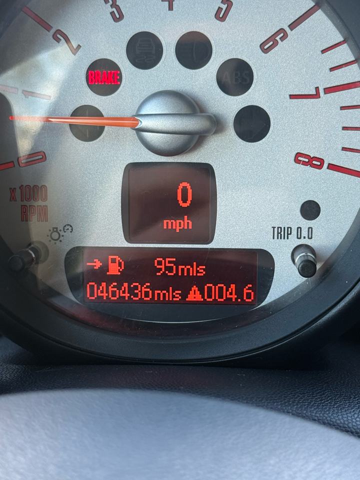 MINI Cooper Clubman 2dr Cpe 2011 MINI Cooper Clubman 2dr Cpe 2011