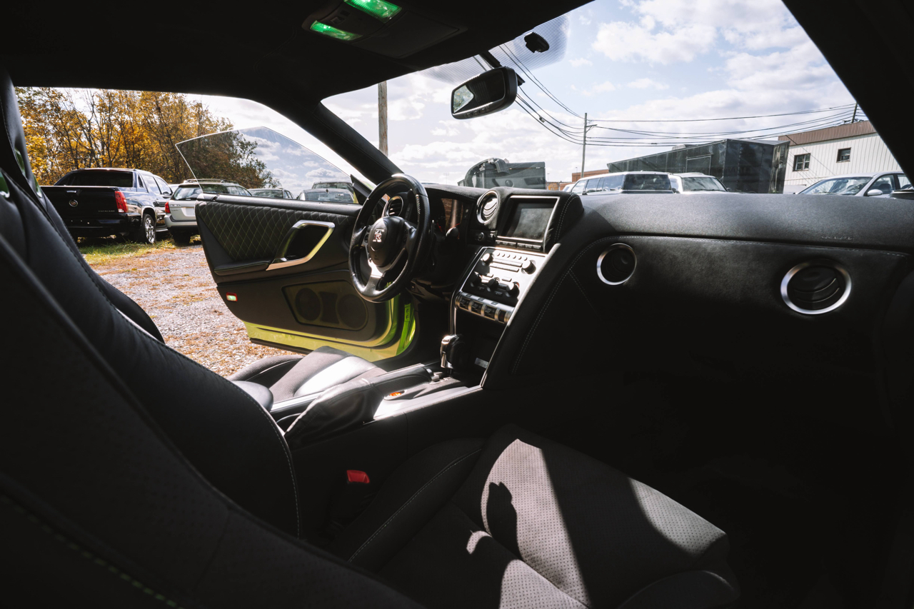 Nissan GT-R 2dr Cpe Premium 2010 Nissan GT-R 2dr Cpe Premium 2010