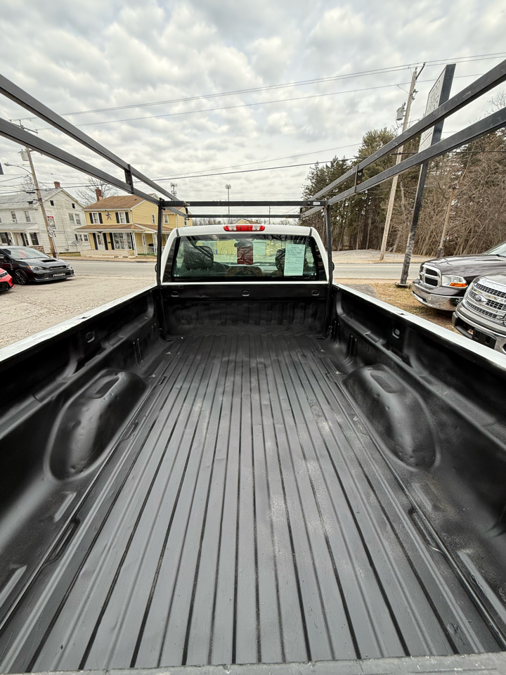 Chevrolet Silverado 1500 2WD Reg Cab 133.0" Work Truck 2012