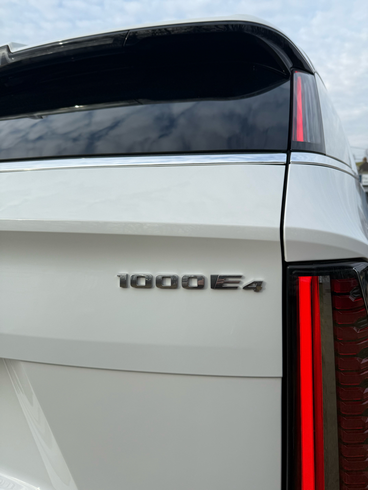 Cadillac Escalade IQ AWD 4dr Luxury 2 2025