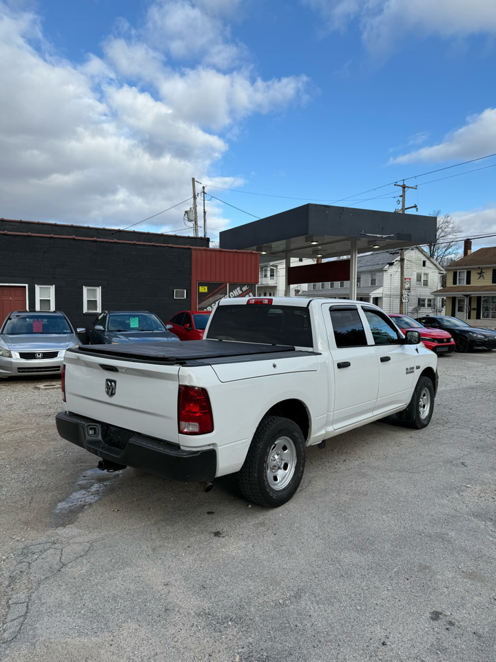 RAM 1500 4WD Crew Cab 140.5" SSV 2015