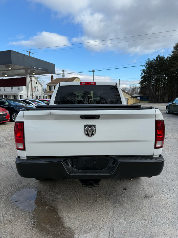 RAM 1500 4WD Crew Cab 140.5" SSV 2015