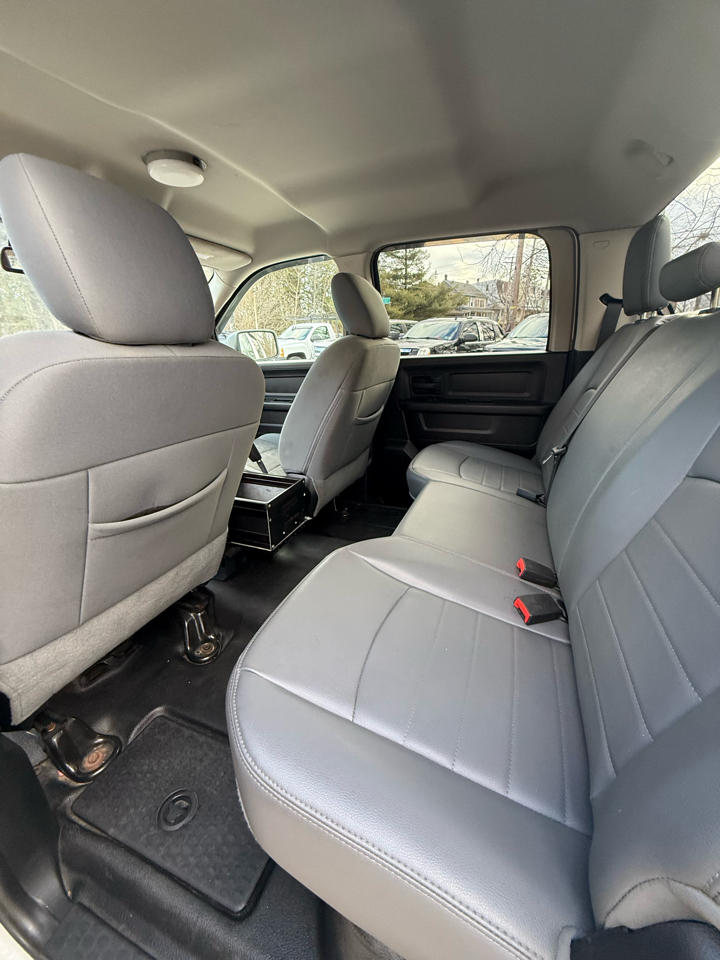 RAM 1500 4WD Crew Cab 140.5" SSV 2015