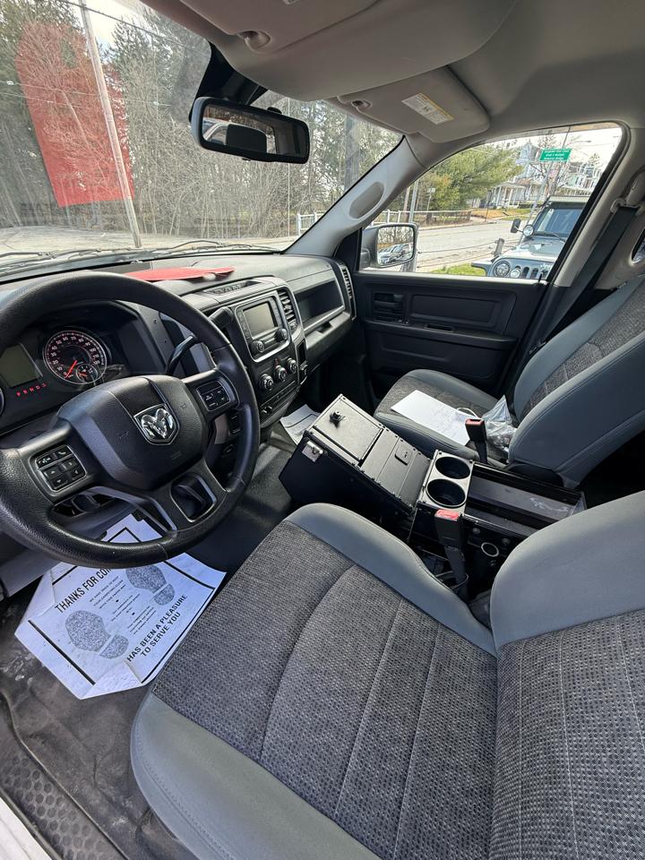 RAM 1500 4WD Crew Cab 140.5" SSV 2015