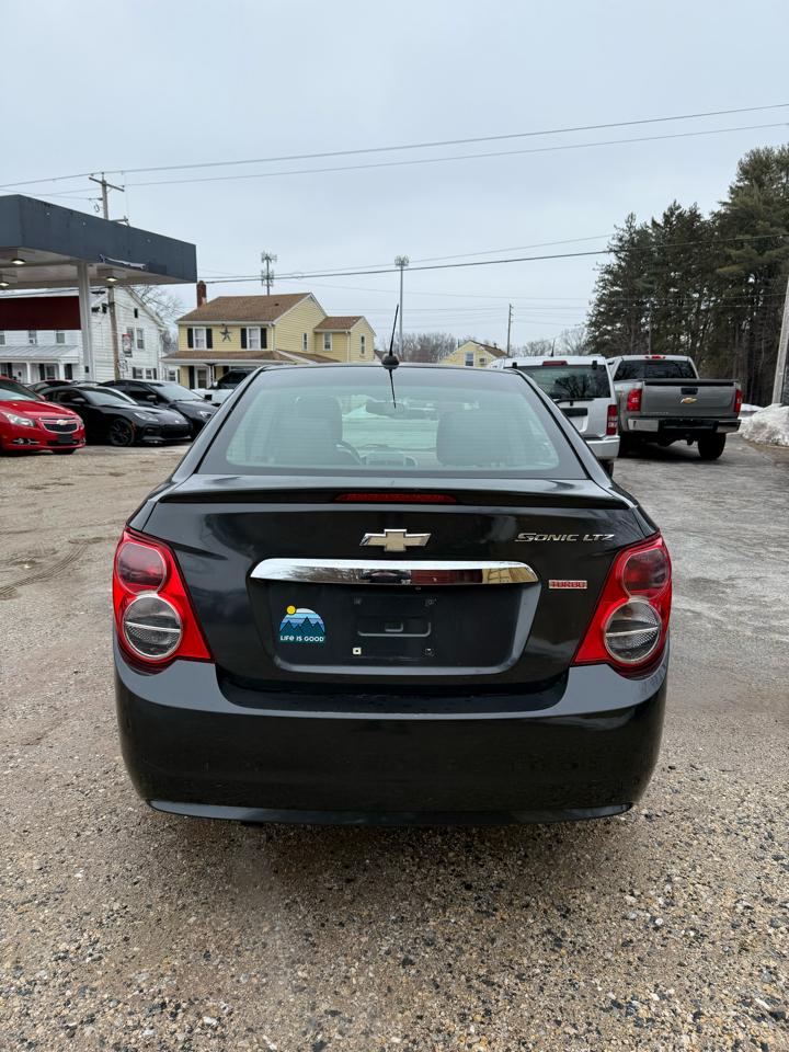 Chevrolet Sonic 4dr Sdn Auto LTZ 2015