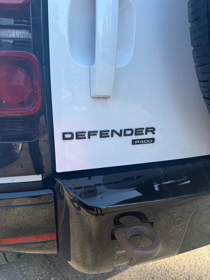 Land Rover Defender 110 X-Dynamic SE AWD 2023