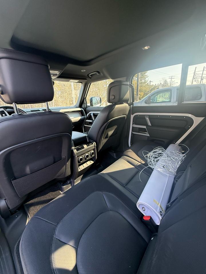 Land Rover Defender 110 X-Dynamic SE AWD 2023